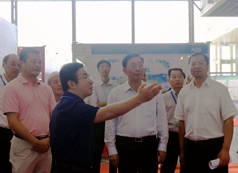 中農(nóng)在線董事長裘進榮獲&ldquo;&lsquo;三位一體&rsquo;改革成績突出個人&rdquo;稱號