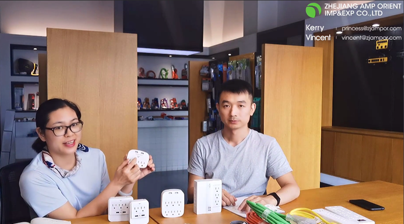 直播帶貨、在線談生意 集團(tuán)外貿(mào)板塊&ldquo;云&rdquo;上擁抱新商機(jī)