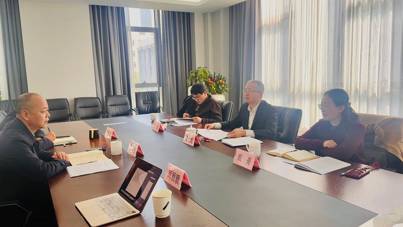 省供銷社黨委委員、理事會副主任董益彪帶隊到浙江農合集團調研